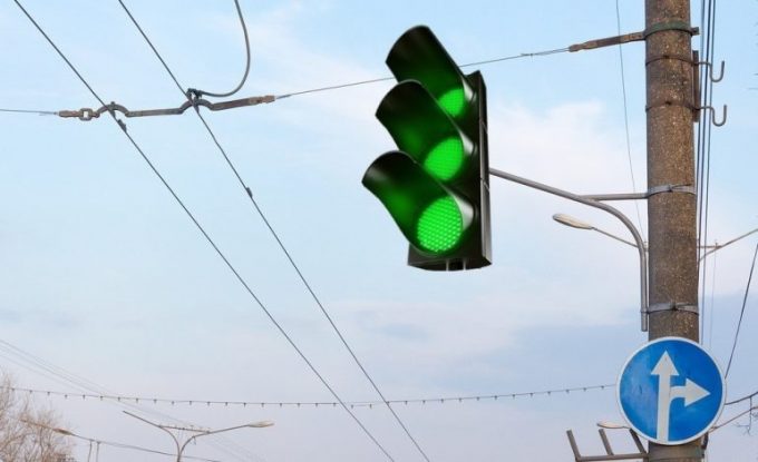 Зеленый свет на светофоре