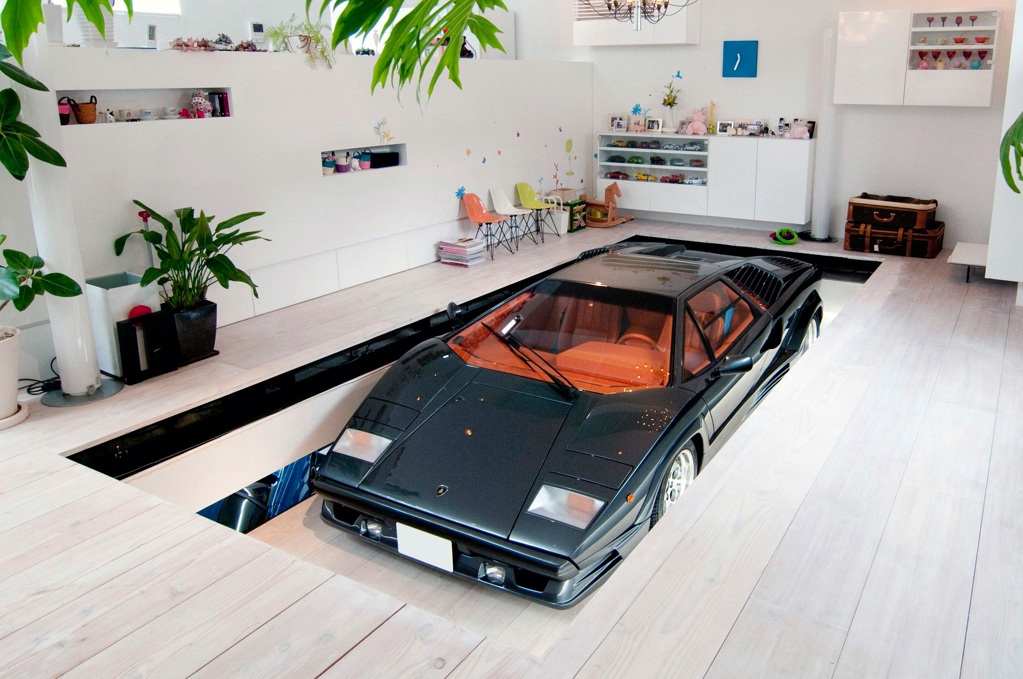 Интерьер Ламборгини Countach