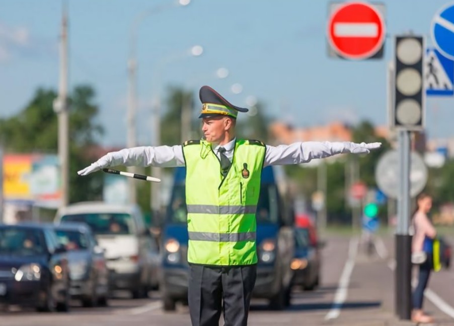 Автомобильные жесты на дороге